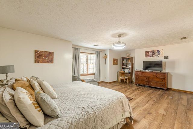 3811 Holy Cross Court, Decatur, GA 30034