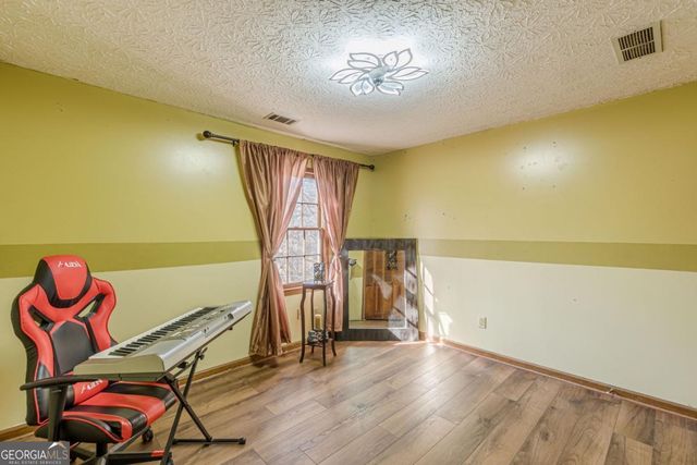 3811 Holy Cross Court, Decatur, GA 30034