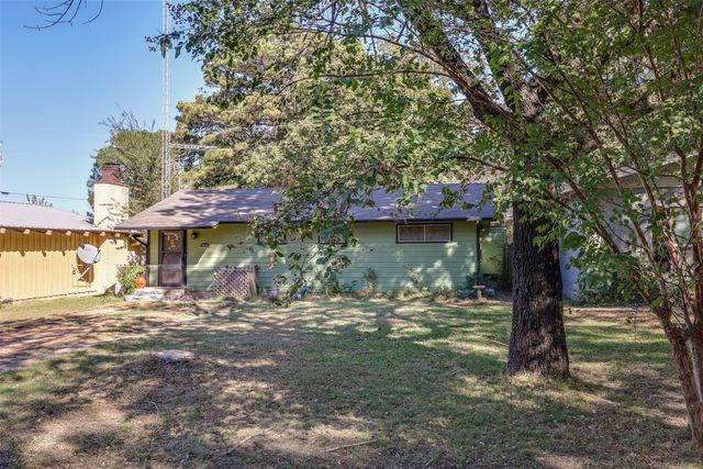 9849 Shawnee Lane, Quinlan, TX 75474