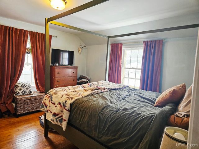 206 E Iron Street, Bessemer, MI 49911