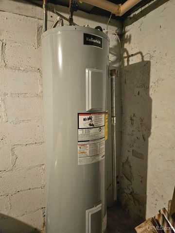 206 E Iron Street, Bessemer, MI 49911