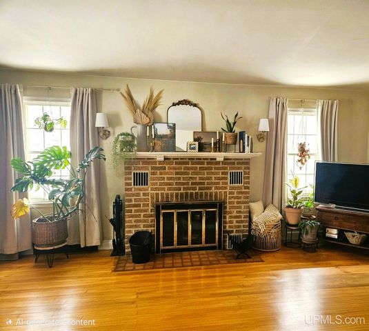 206 E Iron Street, Bessemer, MI 49911