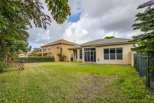 6428 Garden Court, West Palm Beach, FL 33411