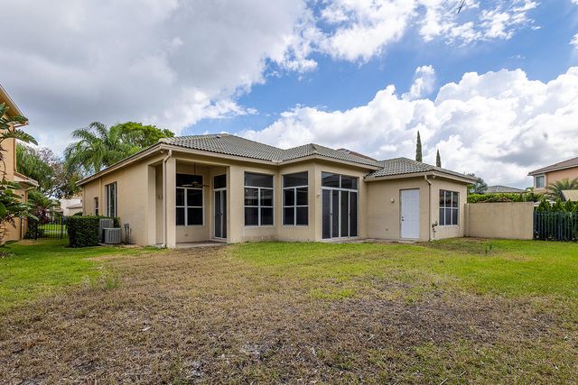 6428 Garden Court, West Palm Beach, FL 33411