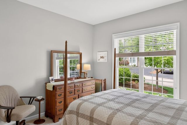 17 Valley Front, Plymouth, MA 02360