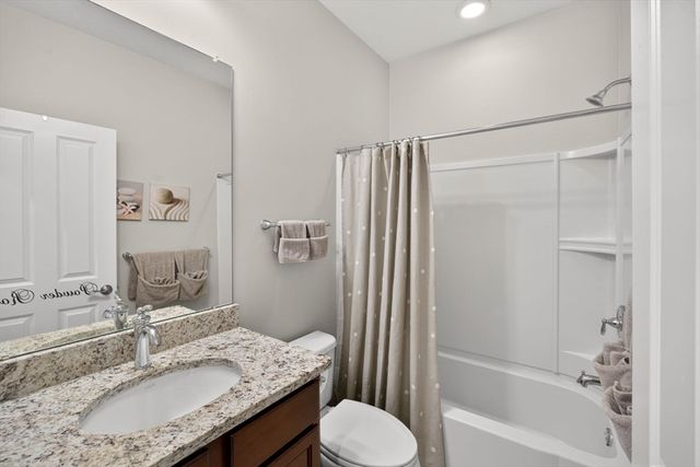 17 Valley Front, Plymouth, MA 02360
