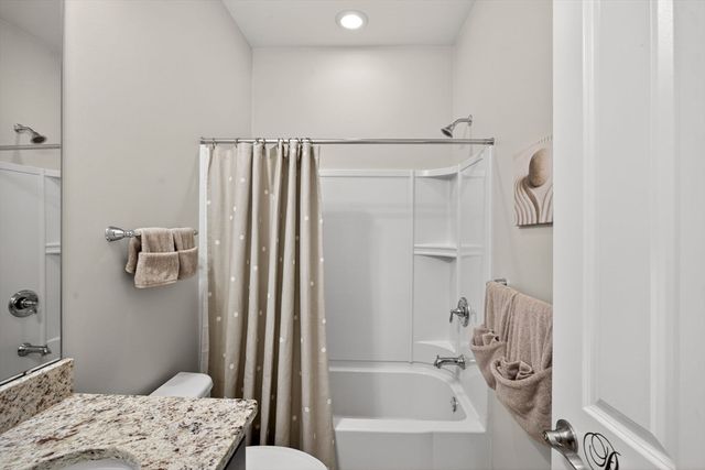 17 Valley Front, Plymouth, MA 02360