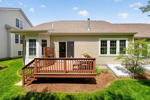 17 Valley Front, Plymouth, MA 02360