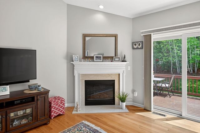 17 Valley Front, Plymouth, MA 02360