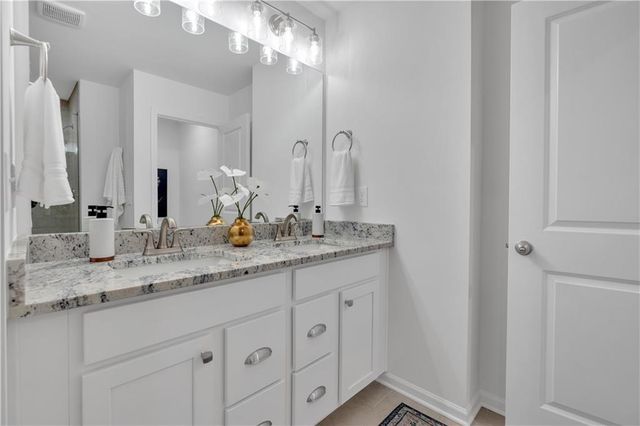 107 Village Green Drive 170, Adairsville, GA 30103