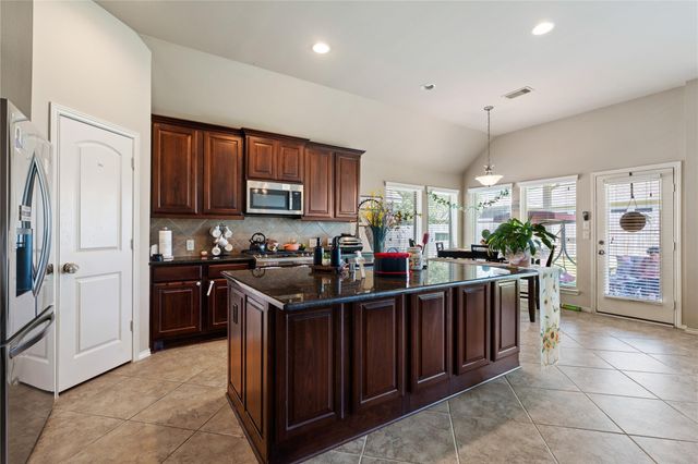 2609 Briar Rose Court, Pearland, TX 77584