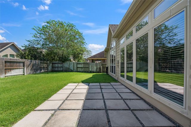 2609 Briar Rose Court, Pearland, TX 77584