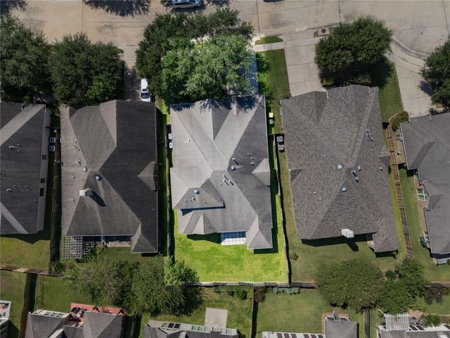 2609 Briar Rose Court, Pearland, TX 77584