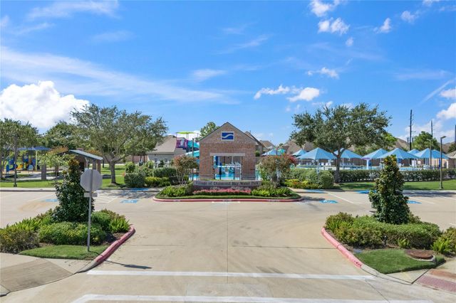 2609 Briar Rose Court, Pearland, TX 77584