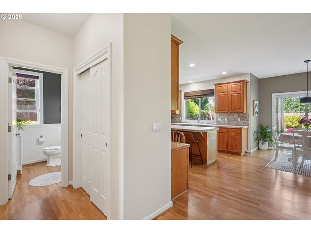 19358 RED HAWK Dr, Oregon City, OR 97045