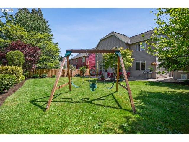 19358 RED HAWK Dr, Oregon City, OR 97045