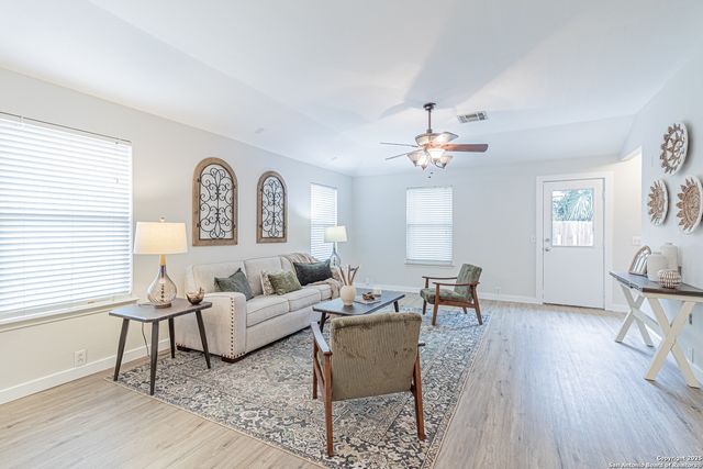 5200 Columbia, Cibolo, TX 78108