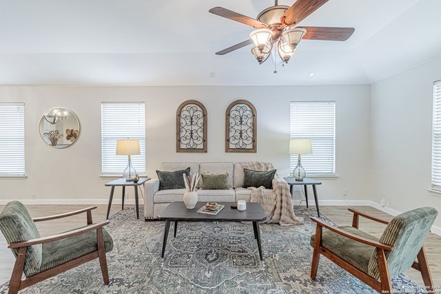 5200 Columbia, Cibolo, TX 78108