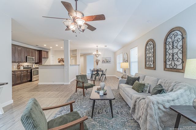 5200 Columbia, Cibolo, TX 78108