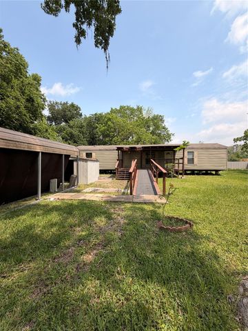 12715 Green River Drive, Houston, TX 77044