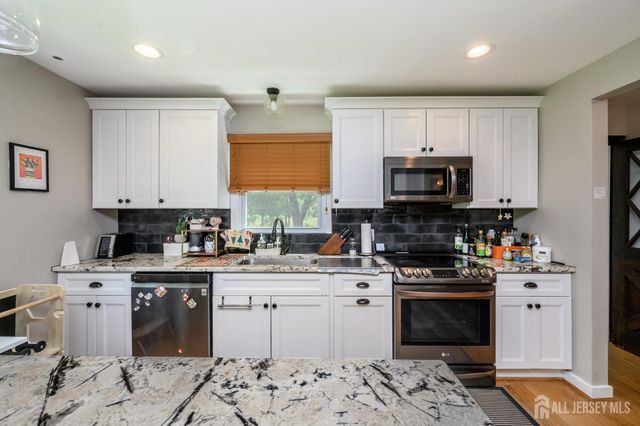 596 Keefe Road, Lawrence, NJ 08648