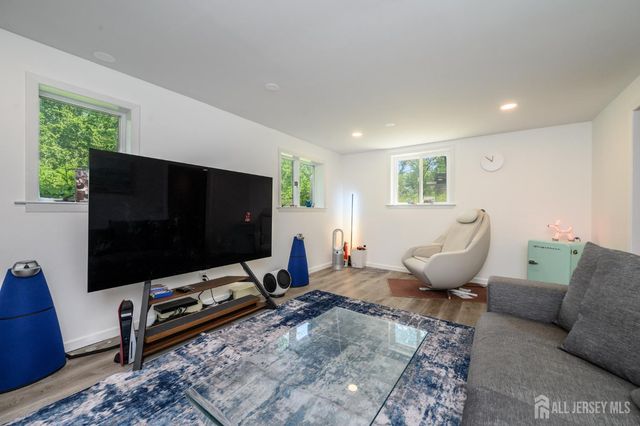 596 Keefe Road, Lawrence, NJ 08648