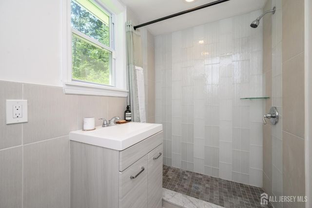 596 Keefe Road, Lawrence, NJ 08648