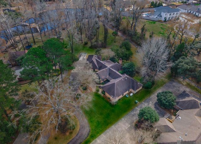 8041 Oak Hollow Dr, Baton Rouge, LA 70810