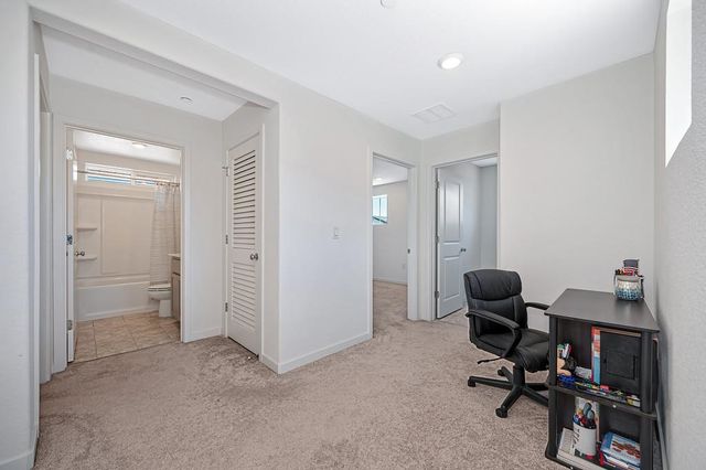 7648 Barebow Way, Sacramento, CA 95829