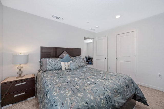 7648 Barebow Way, Sacramento, CA 95829