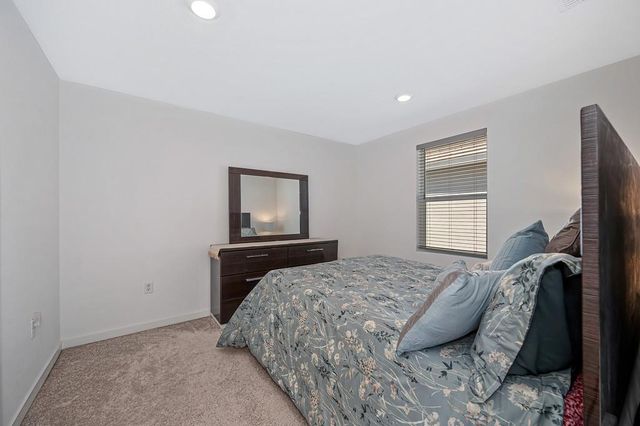 7648 Barebow Way, Sacramento, CA 95829