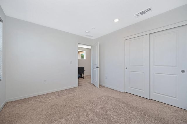 7648 Barebow Way, Sacramento, CA 95829