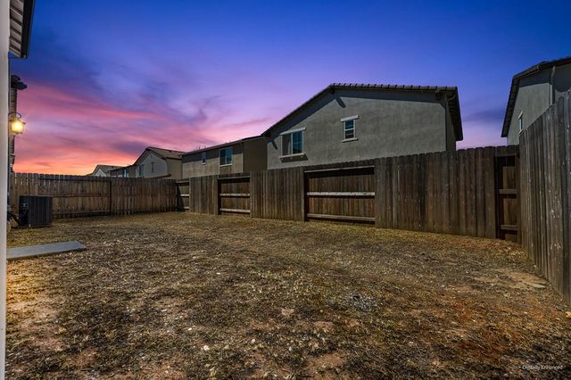 7648 Barebow Way, Sacramento, CA 95829