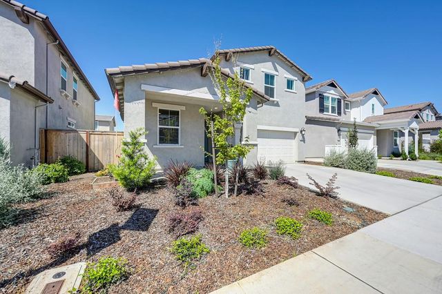 7648 Barebow Way, Sacramento, CA 95829