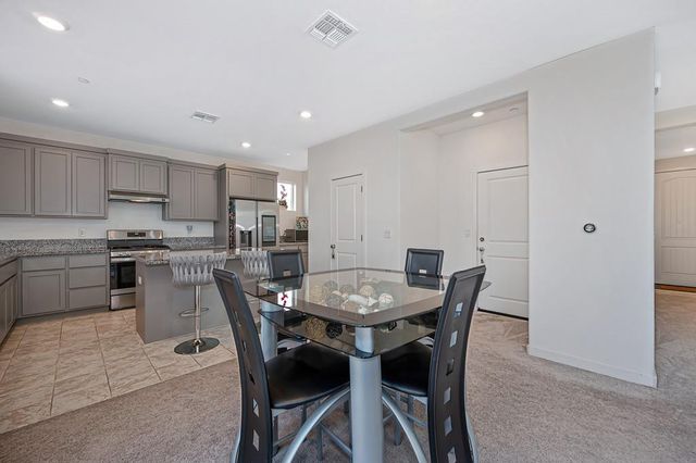 7648 Barebow Way, Sacramento, CA 95829