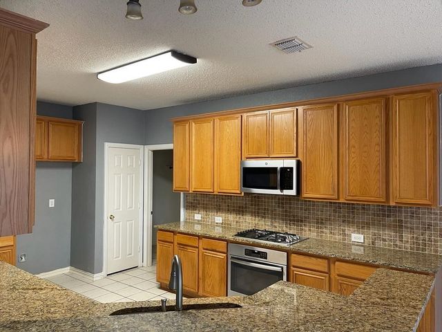 1662 Natural Bridge Drive, Frisco, TX 75036