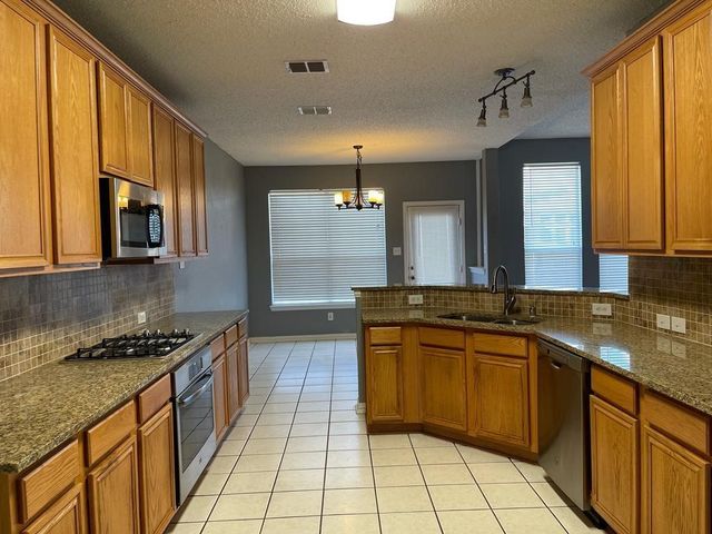 1662 Natural Bridge Drive, Frisco, TX 75036