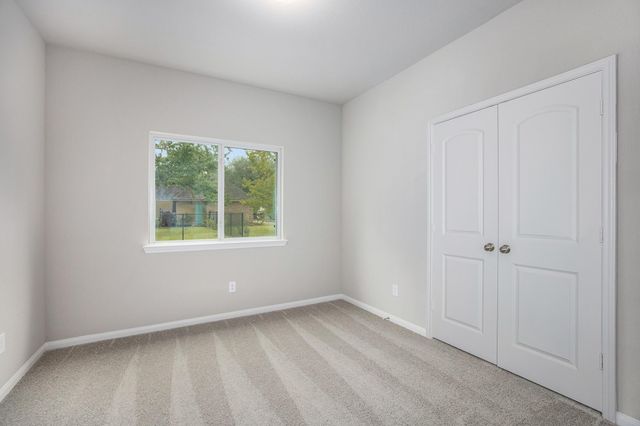 221 Inwood Drive, West Columbia, TX 77486