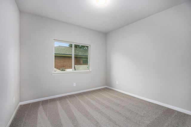 221 Inwood Drive, West Columbia, TX 77486