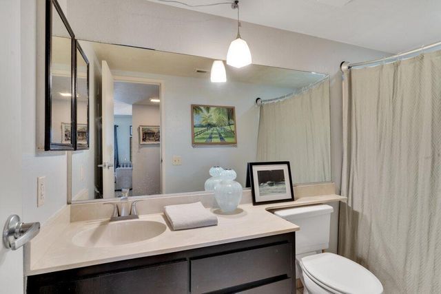5301 E Waverly Drive 140, Palm Springs, CA 92264