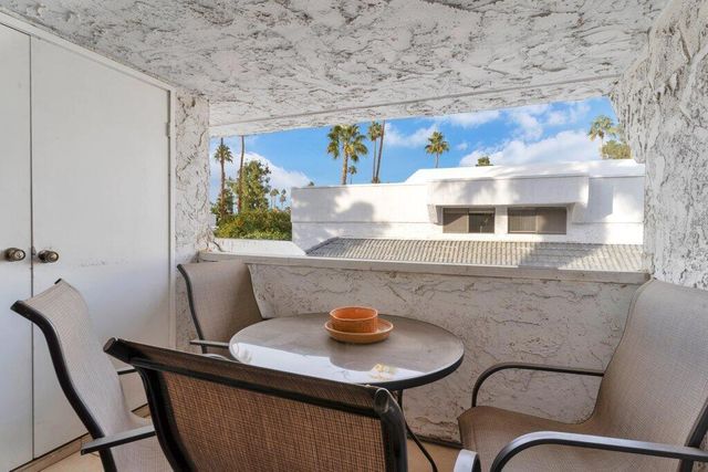 5301 E Waverly Drive 140, Palm Springs, CA 92264