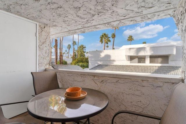 5301 E Waverly Drive 140, Palm Springs, CA 92264