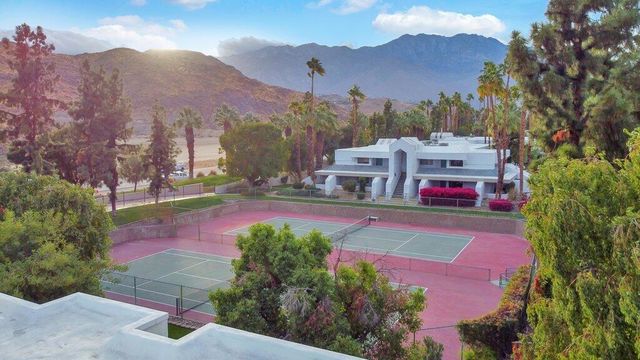 5301 E Waverly Drive 140, Palm Springs, CA 92264