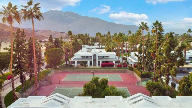 5301 E Waverly Drive 140, Palm Springs, CA 92264