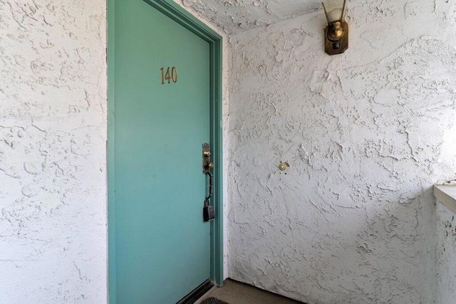 5301 E Waverly Drive 140, Palm Springs, CA 92264