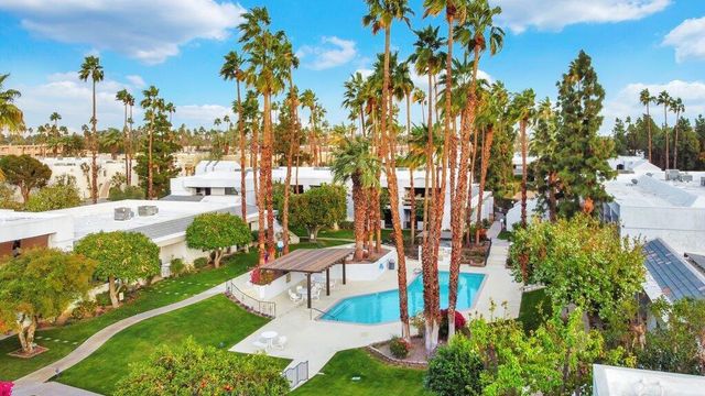 5301 E Waverly Drive 140, Palm Springs, CA 92264