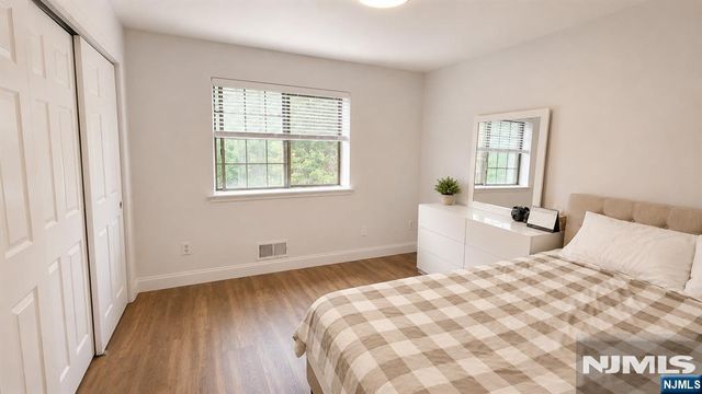 3112 Stowe Lane, Mahwah, NJ 07430