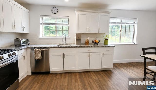 3112 Stowe Lane, Mahwah, NJ 07430