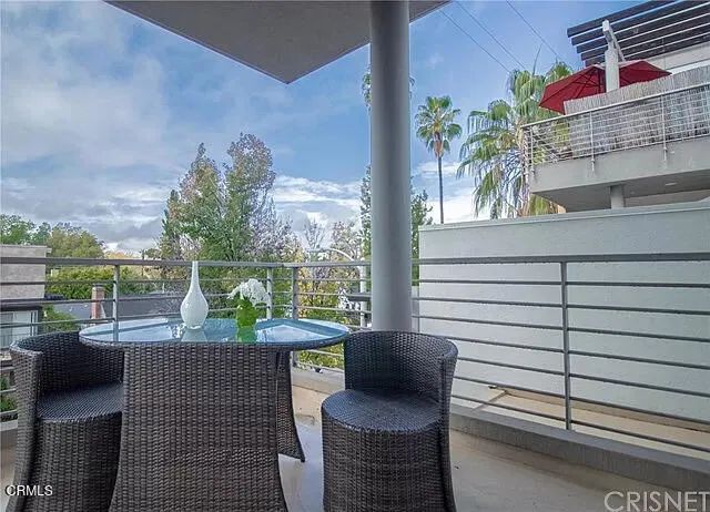 4170 Fair Avenue 201, Los Angeles, CA 91602