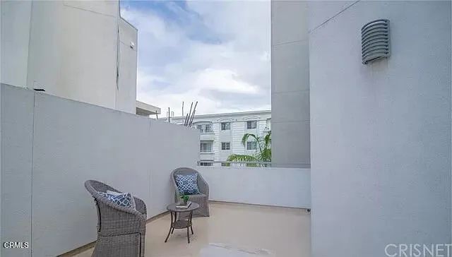 4170 Fair Avenue 201, Los Angeles, CA 91602